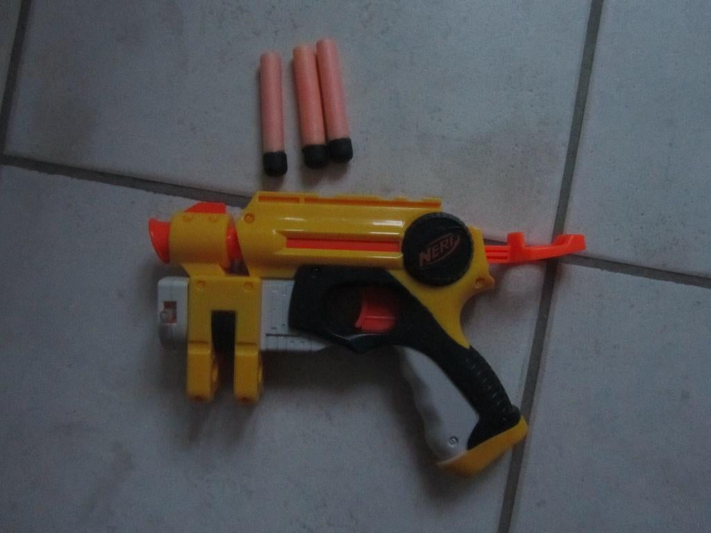Nerf C -015C Nerf Action Retraction, Kinderen en Baby's, Verzenden, Zo goed als nieuw