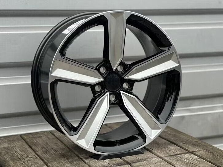 18"19"20" AUDI RS4 RS Look Sportvelgen A3 A4 A5 A6 A7 Q2 Q3