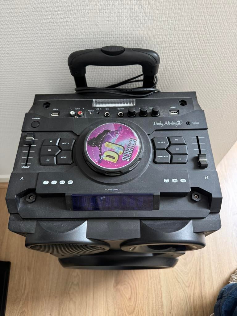 Wonky Monkey DJ mixer party system, Ophalen, Zo goed als nieuw, Complete set