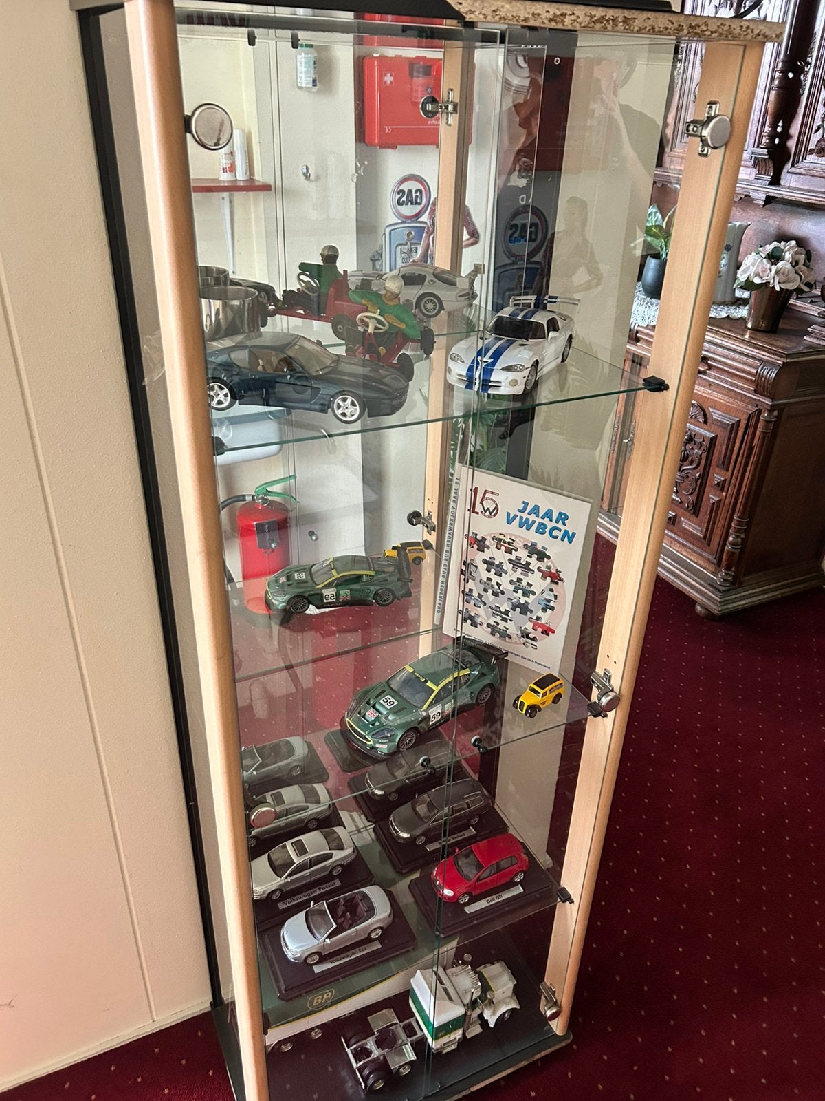 Verzameling modelauto’s inclusief vitrinekast 1:18 + meer, Hobby en Vrije tijd, Modelauto's | 1:18, Ophalen, Gebruikt, Auto, Overige merken