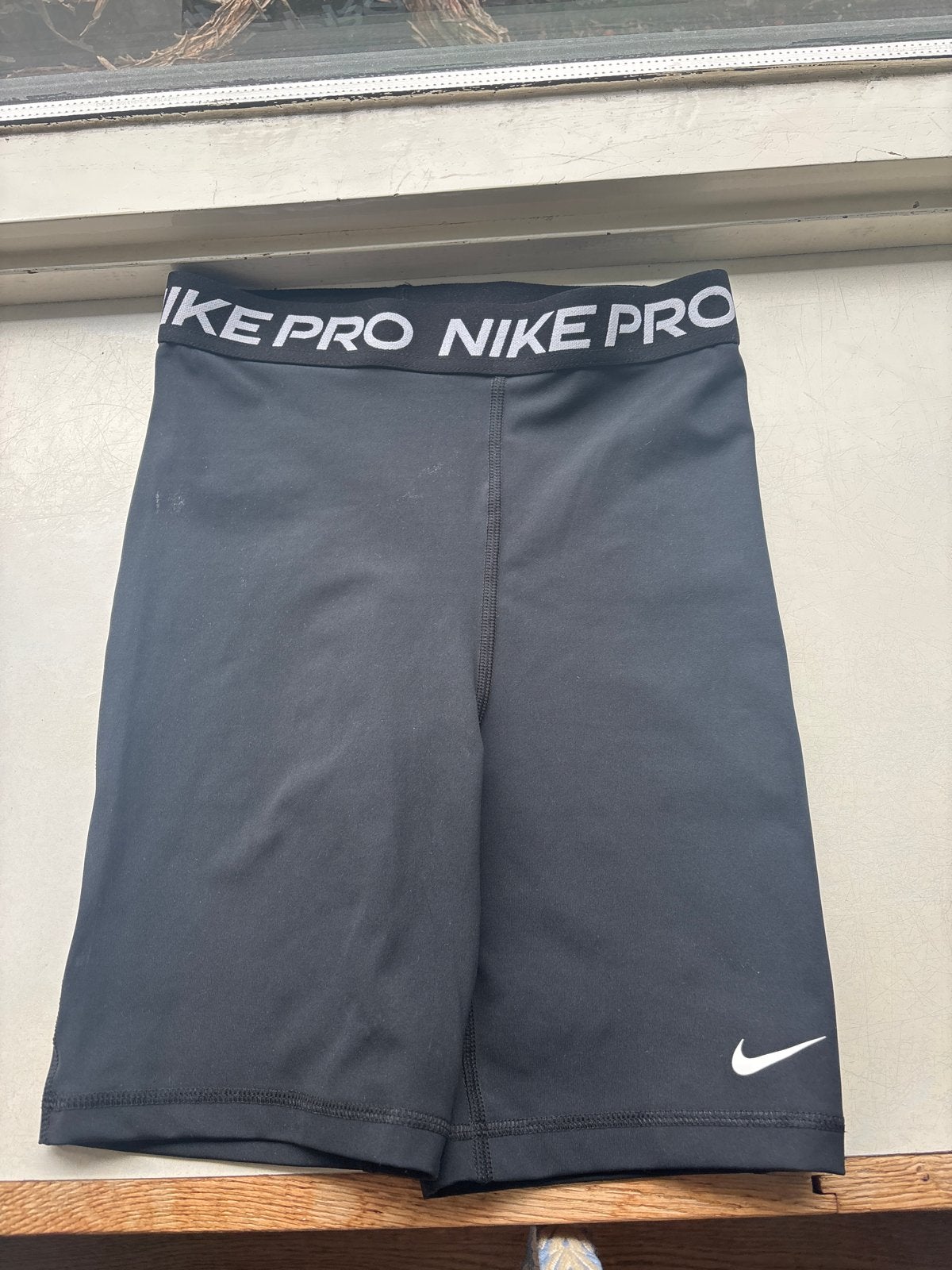Nike Pro sportshort - Zwart, Kleding | Dames, Sportkleding, Zo goed als nieuw, Fitness of Aerobics, Maat 38/40 (M), Zwart, Ophalen of Verzenden