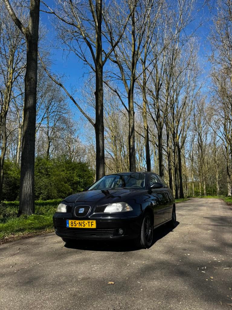 Seat Ibiza 1.4 16V 55KW 2002 Zwart MOET SNEL WEG!, Auto-onderdelen, Ophalen