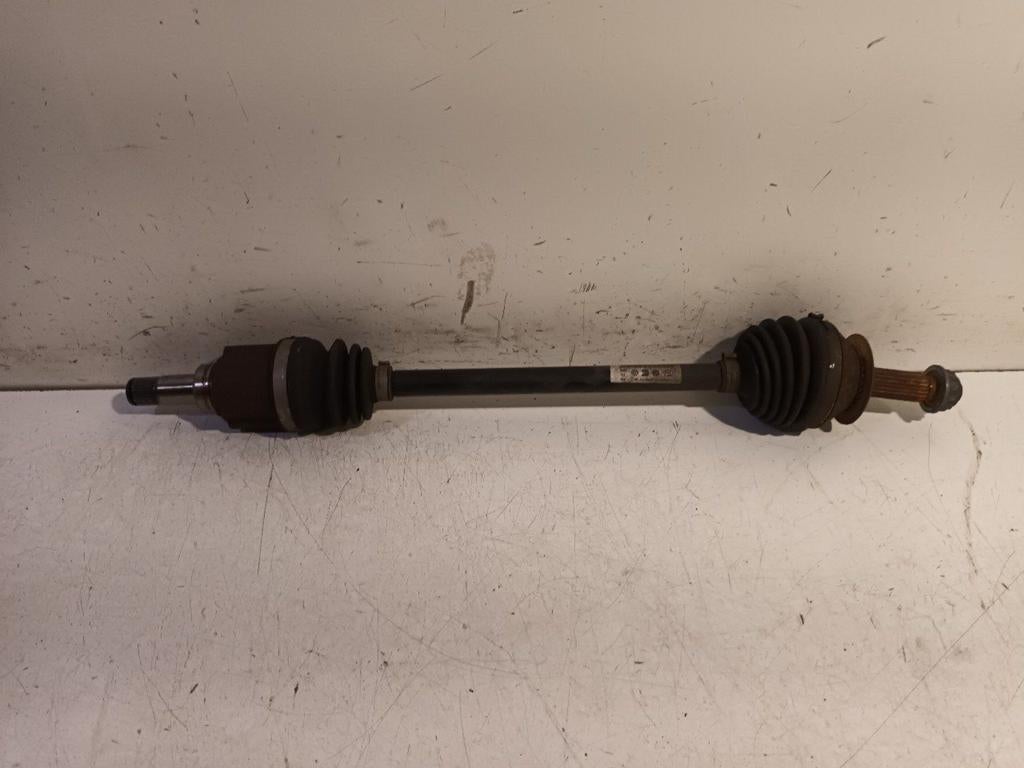 Aandrijfas links voor Volkswagen Up, Onderdelen@venauto.nl, Van der Ven Autorecycling B.V., Gebruikt, Ettenseweg 76, 4706 PB Roosendaal, The Netherlands