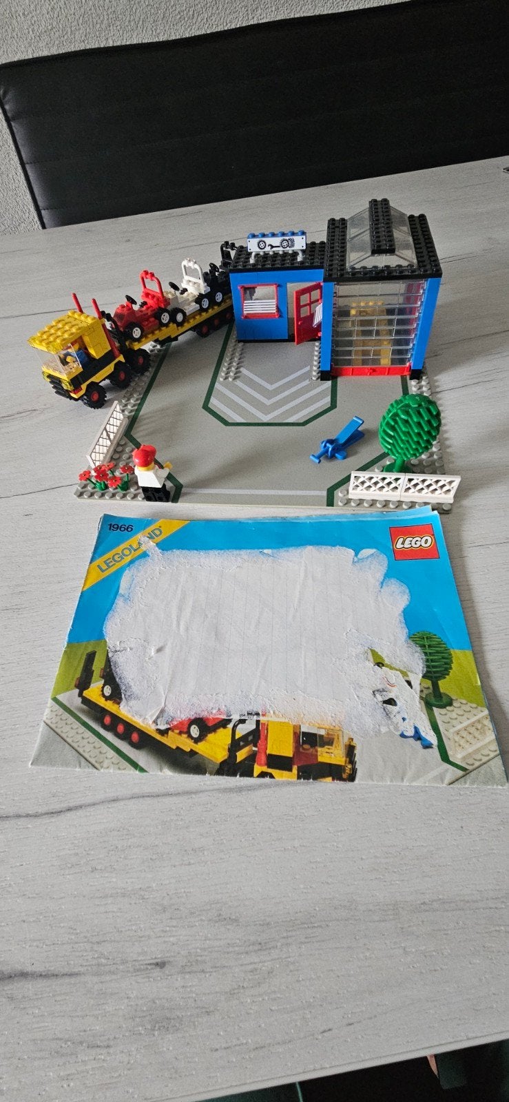 Vintage LEGO Legoland 1965 met Garage en Vrachtwagen, Kinderen en Baby's, Ophalen of Verzenden, Gebruikt