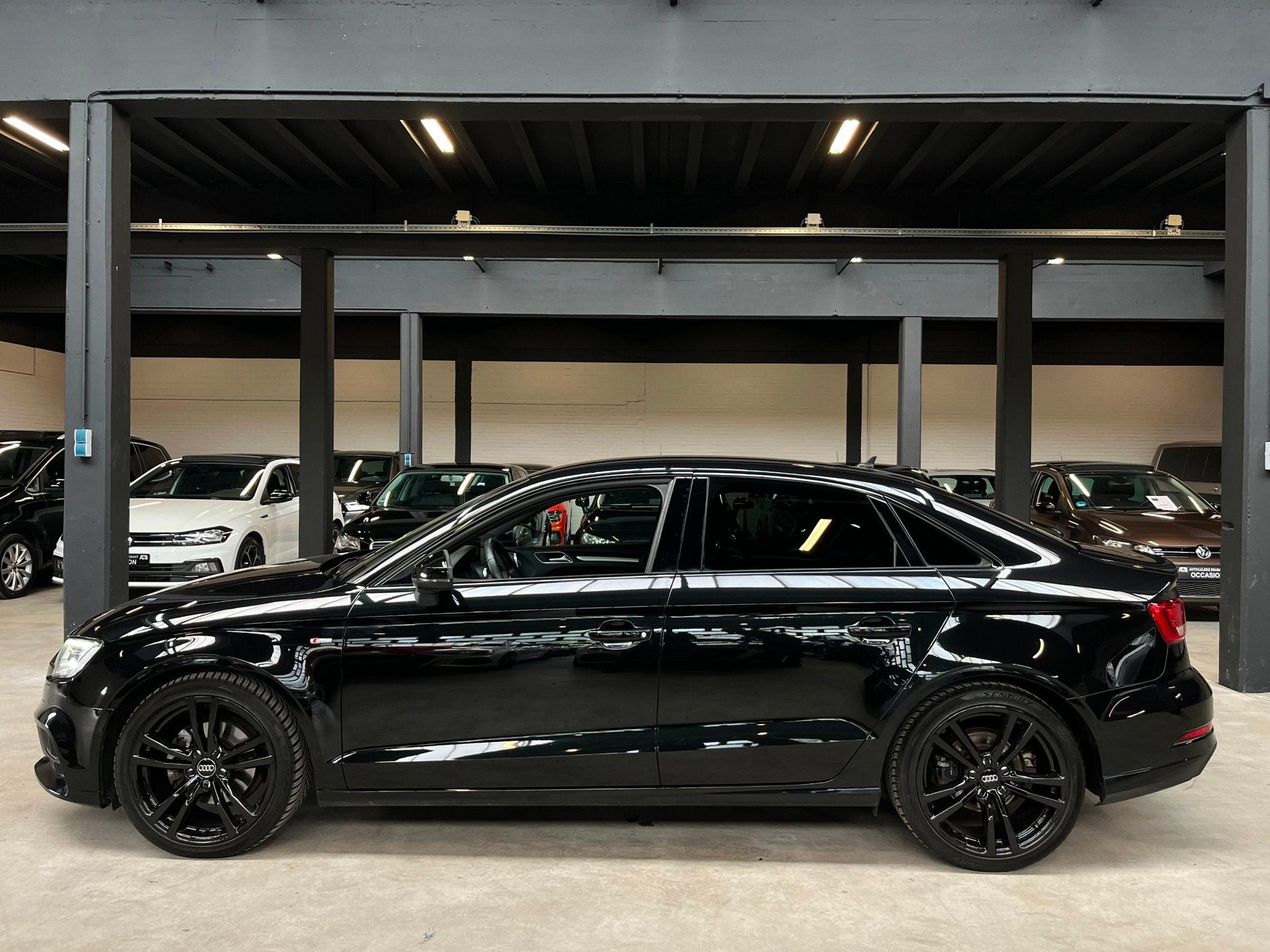 Audi A3 Limousine 1.4 TFSI CoD Sport S Line Edition, Gebruikt, Euro 6, 150 pk, 1210 kg