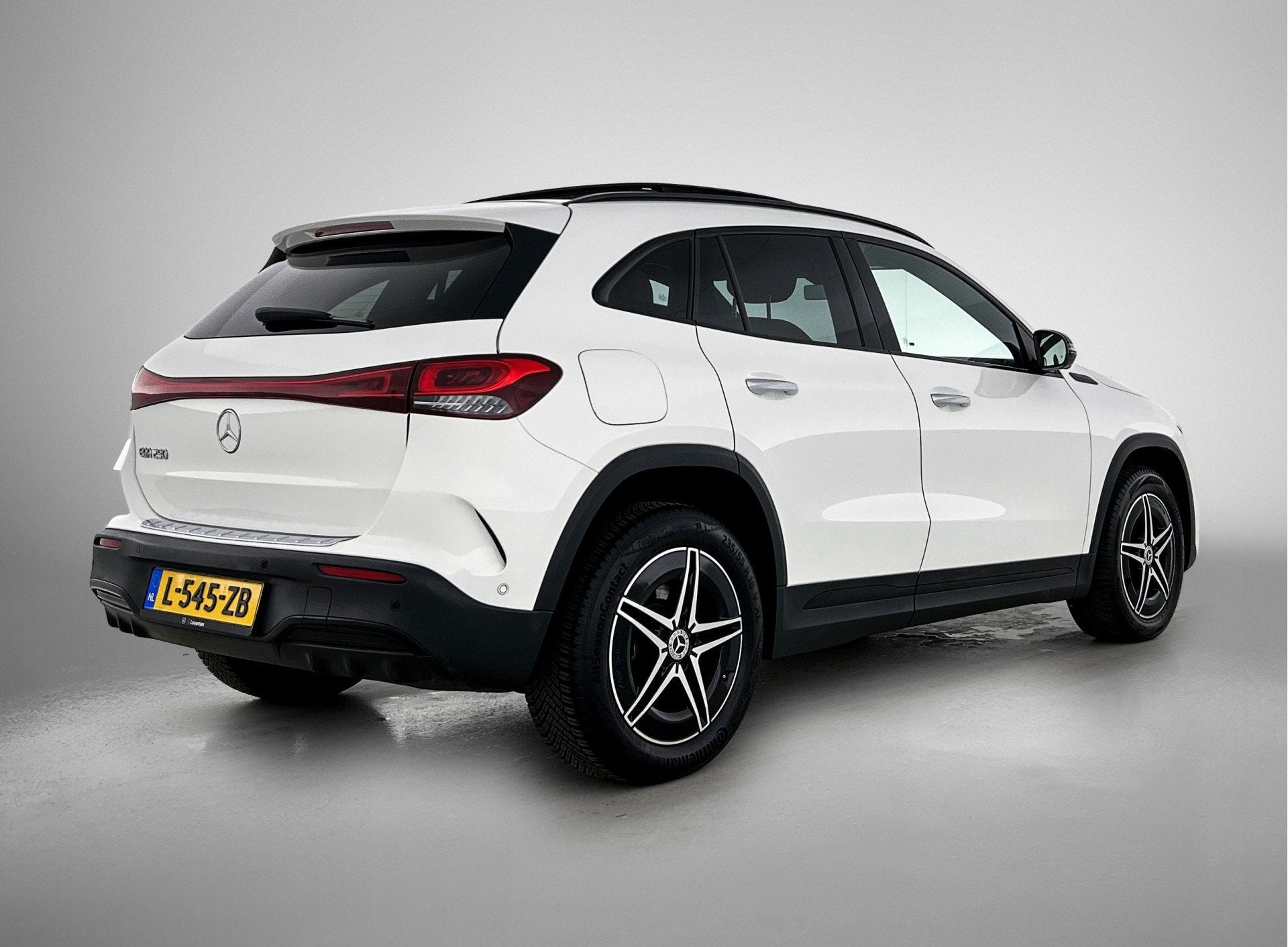 Mercedes-Benz EQA 250 Business Solution AMG 67 kWh AMG Line, Gebruikt, 190 pk, Leder en Stof, Origineel Nederlands