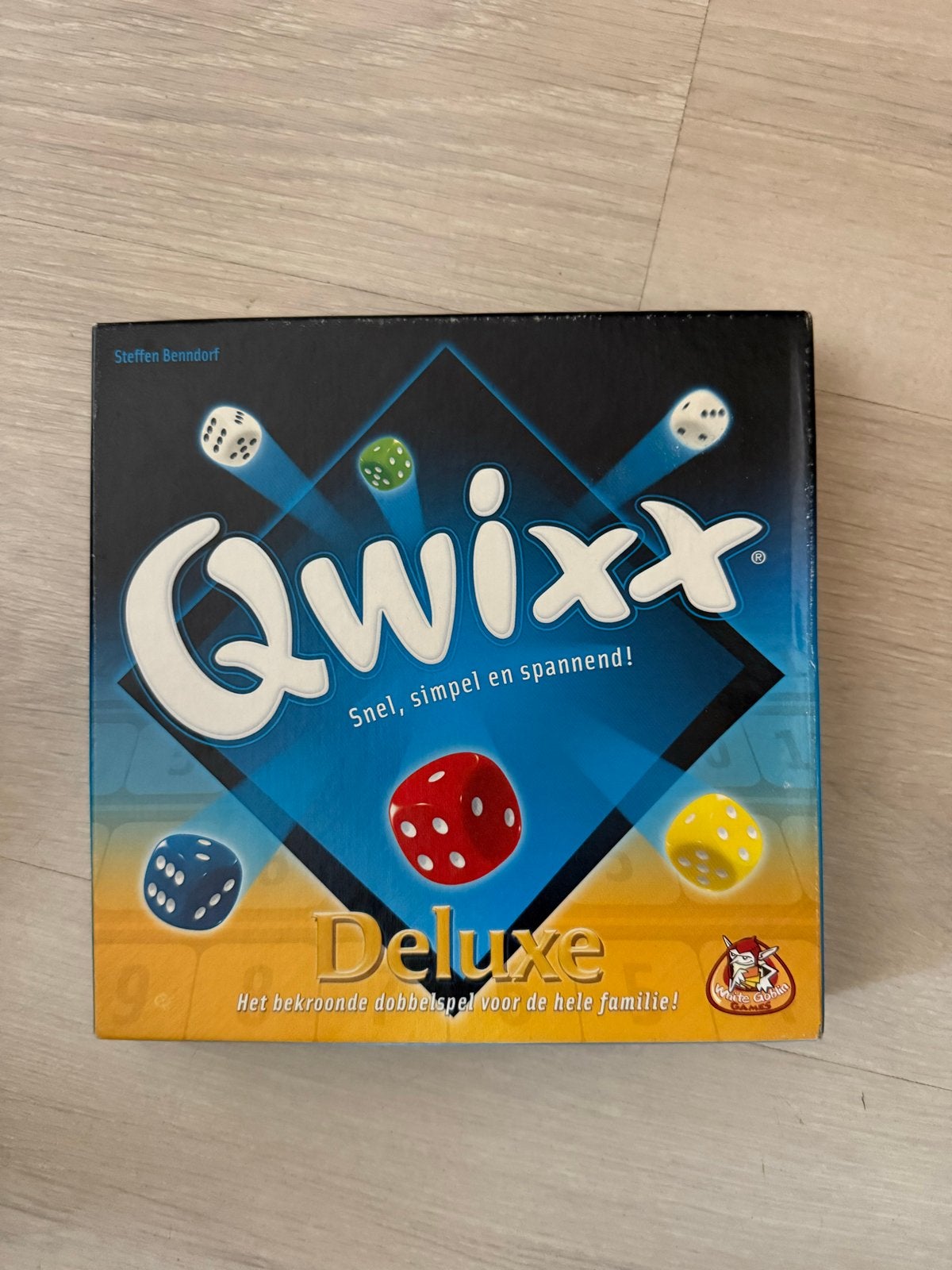 Qwixx Deluxe - Snel, simpel en spannend dobbelspel!, Een of twee spelers, Ophalen of Verzenden, Zo goed als nieuw