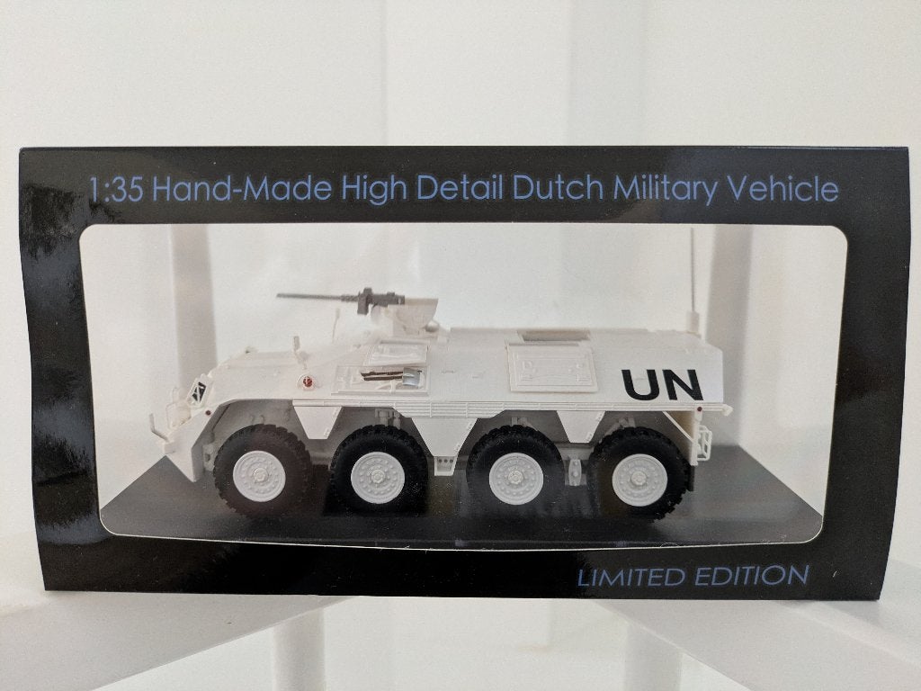YP 408 schaalmodel 1/35 UN, Overige merken, Tank, 1:32 tot 1:50, Nieuw