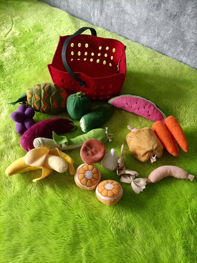 Ikea groenten mandje met speelgoed groenten en fruit, Ophalen of Verzenden
