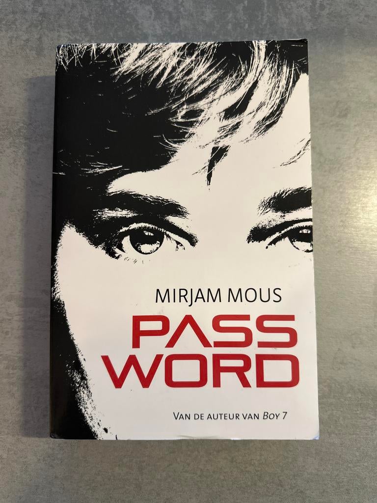 Password - Mirjam Mous (Jeugdboek), Boeken, Ophalen of Verzenden, Zo goed als nieuw