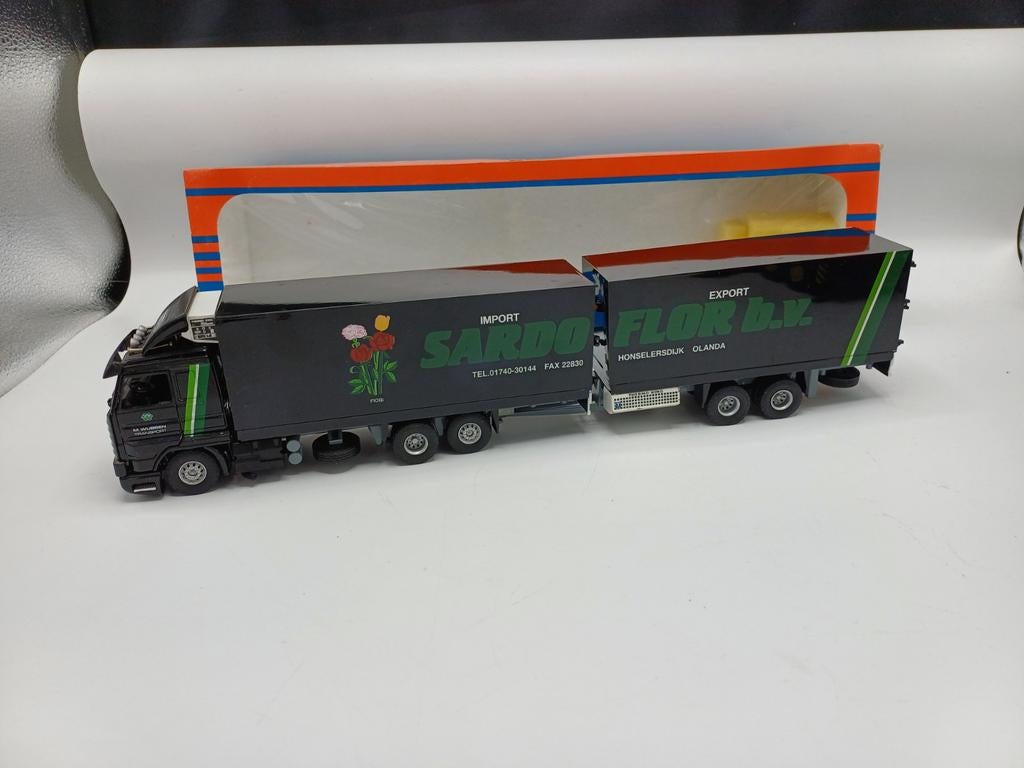 Tekno Scania 143 streamline combi Sardo Flor Zwart, Hobby en Vrije tijd, Modelauto's | 1:50, Ophalen of Verzenden, Zo goed als nieuw