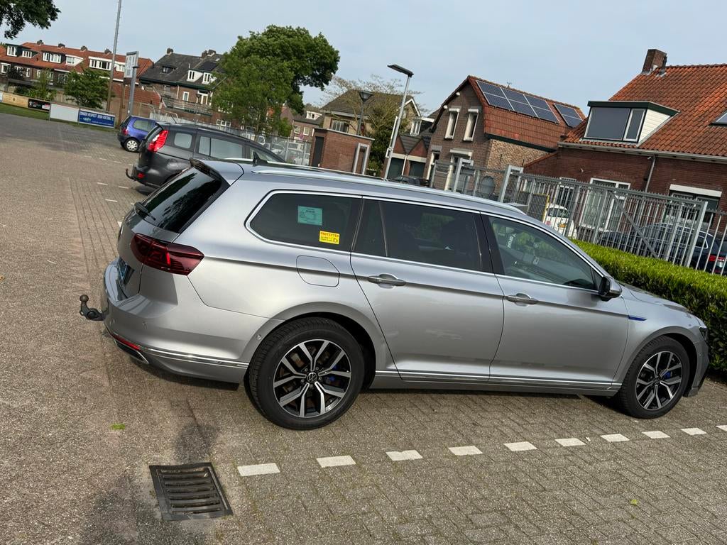 Volkswagen Passat 1.4 TSI Phev 218pk 6-DSG 2020 Grijs, Lane Keeping Assist, Grijs, Hybride Elektrisch/Benzine, Te koop