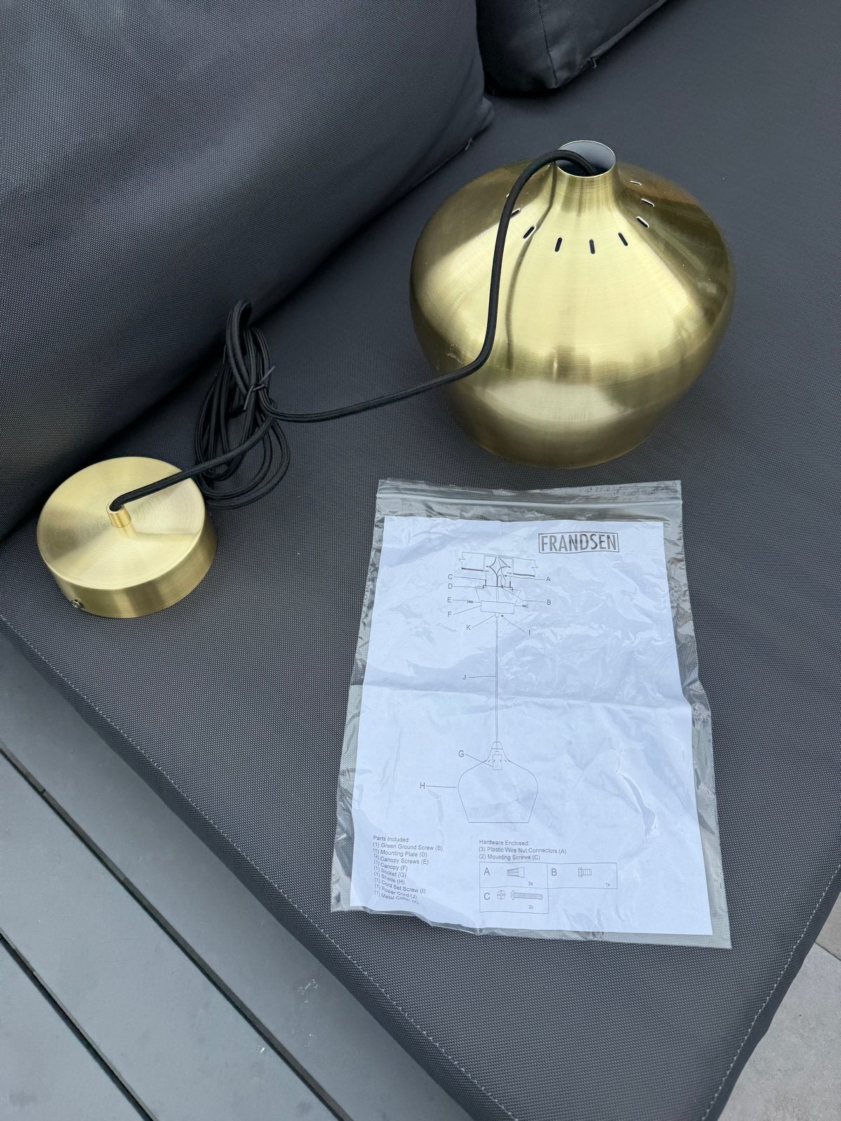 2x Nieuwe Frandsen Ball Hanglamp Messing in Doos, Ophalen of Verzenden, Nieuw, Metaal