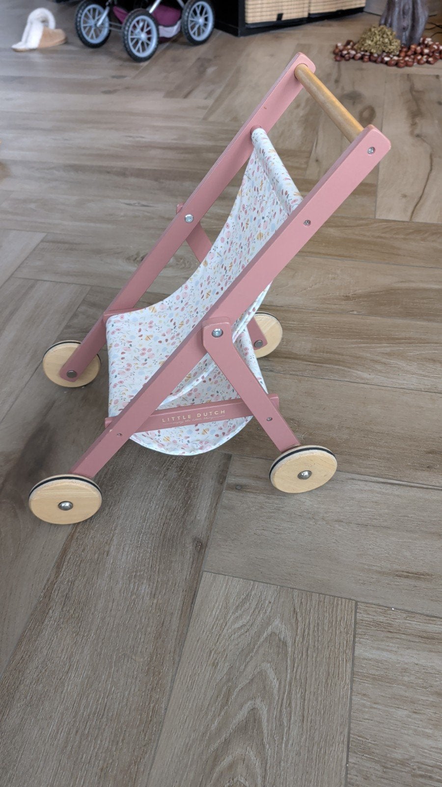 Little Dutch Houten Poppenwagen - Roze met Bloemenprint, Kinderen en Baby's, Ophalen, Zo goed als nieuw, Overige typen