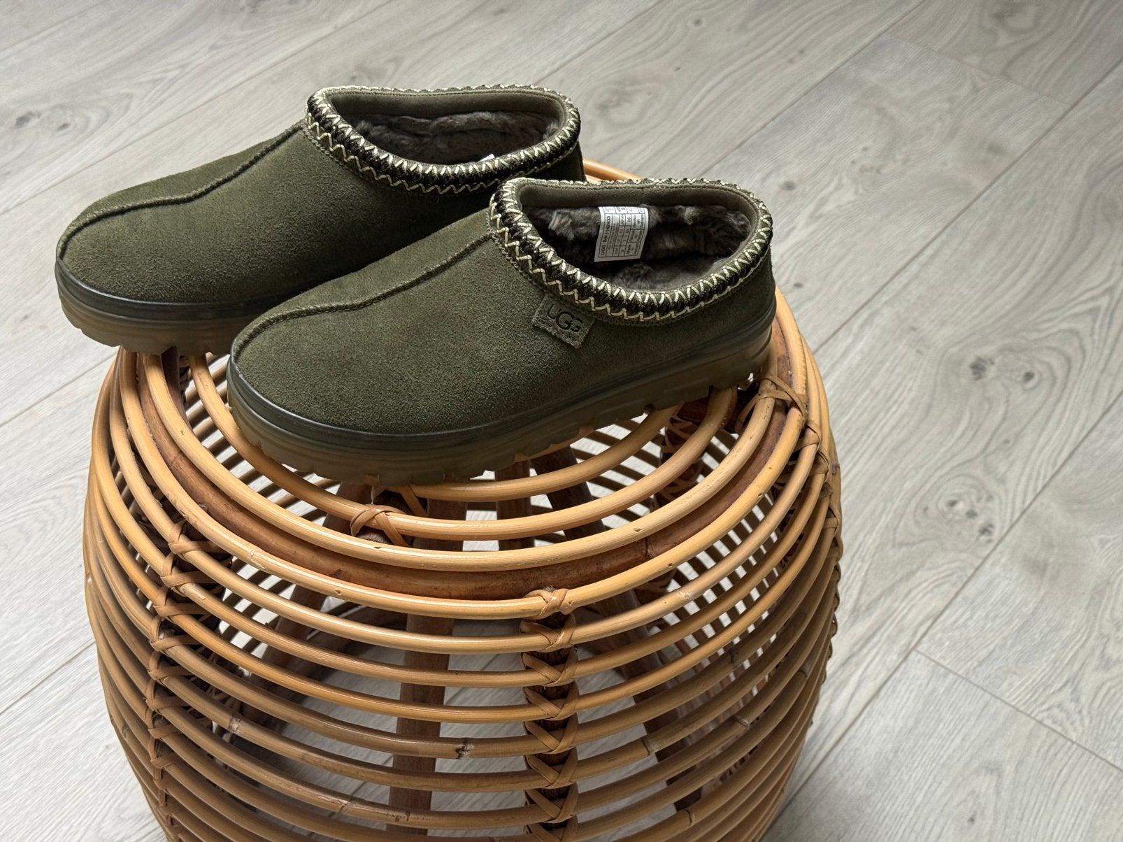 UGG Tasman mt 40, Kleding | Dames, Instappers, Nieuw, Ophalen of Verzenden, Groen