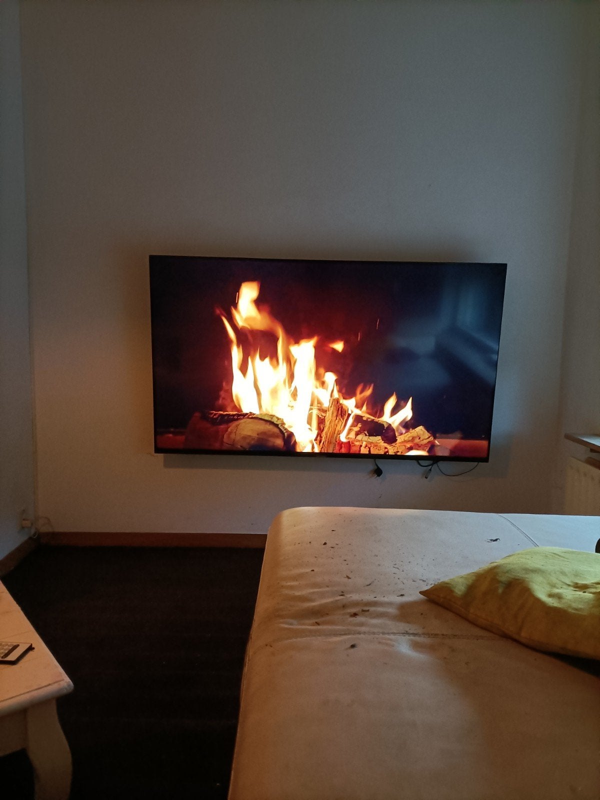 Samsung UHD 65 inch 2024 TV met JBL Soundbar en muurbeugel, Audio, Tv en Foto, Televisies, Ophalen of Verzenden