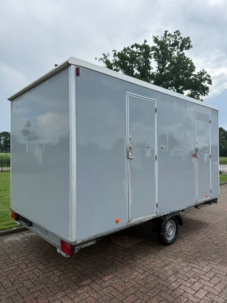 Dubbele Mobiele Badkamer / Douchewagen !, Zakelijke goederen, Ophalen of Verzenden