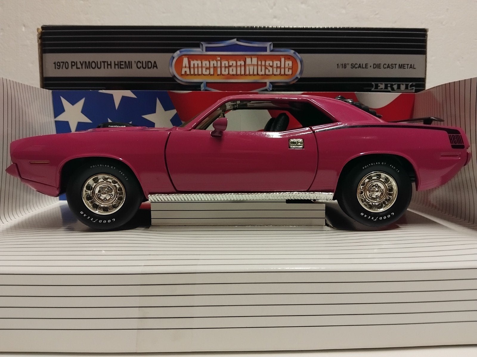 Plymouth Barracuda Cuda Hemi 1970 ERTL metal 1:18 KRD, Hobby en Vrije tijd, Modelauto's | 1:18, Ophalen of Verzenden, Zo goed als nieuw