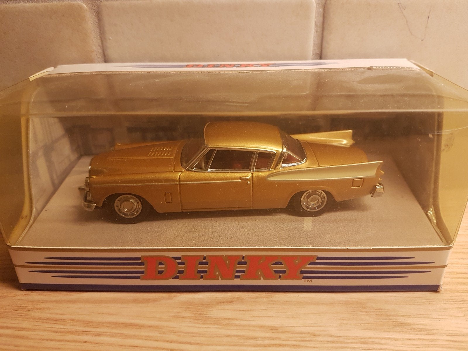 dinky matchbox studebaker golden hawk, Ophalen of Verzenden, Zo goed als nieuw, Auto, Matchbox