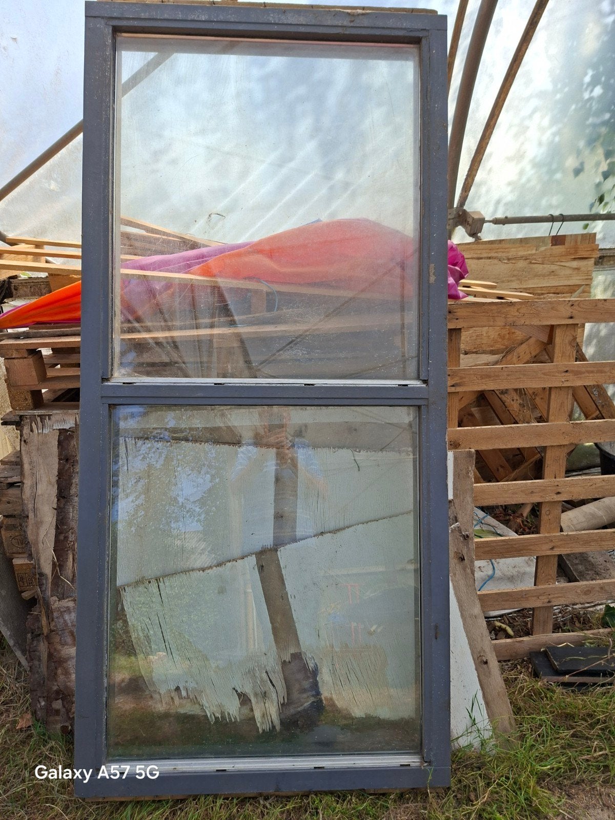 gratis afhalen hardhouten kozijn, Doe-het-zelf en Verbouw, Kozijnen en Schuifpuien, Gebruikt, Overige typen, Inclusief glas, 75 tot 150 cm