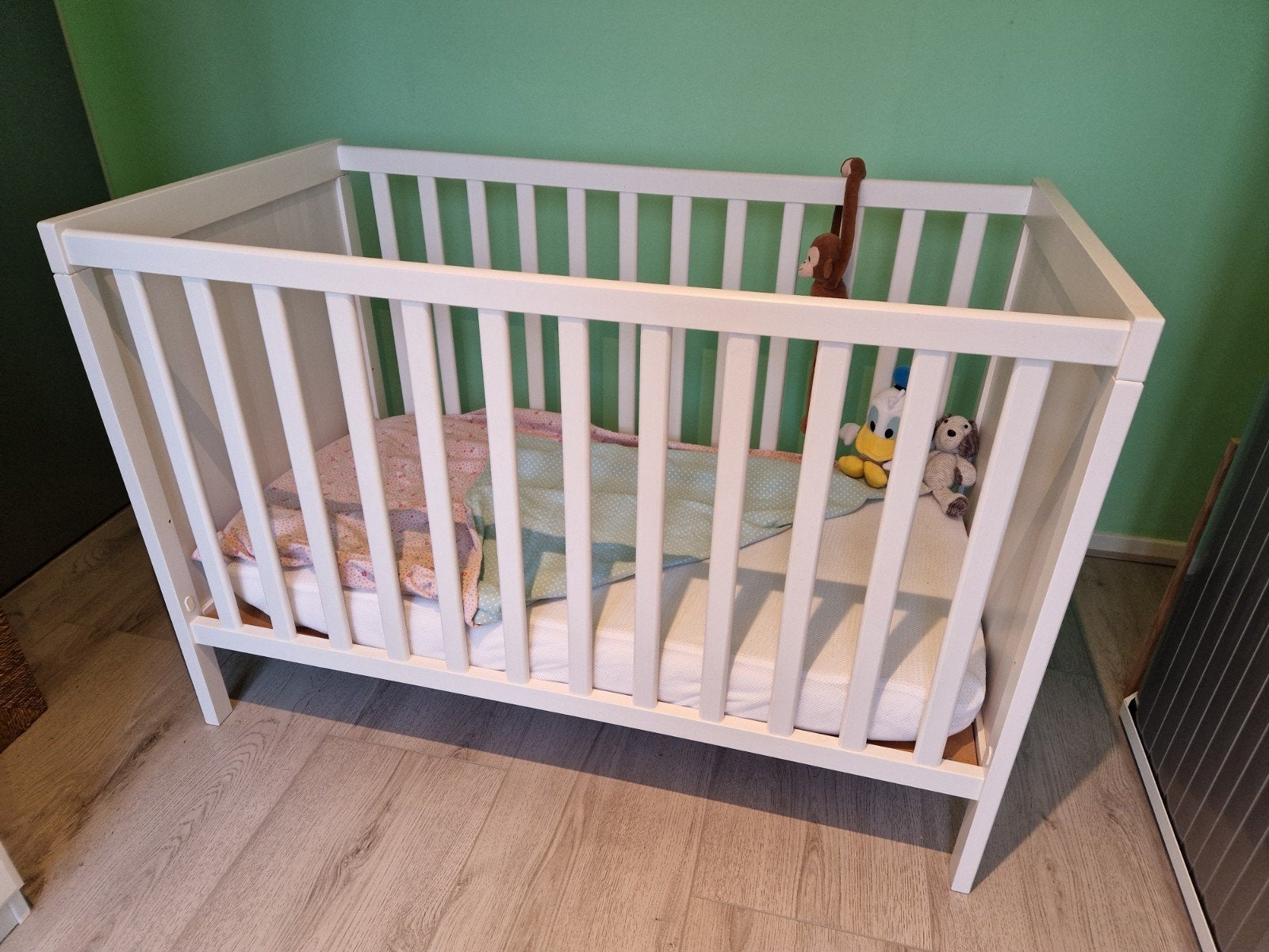 Ikea Sundvik ledikant met matras en AeroSleep topper, Ophalen, Gebruikt, Ledikant