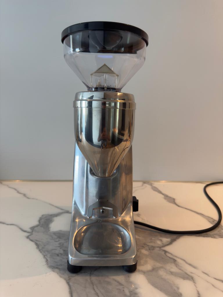 Quamar Q50E koffiemolen – espresso grinder – 3160 shots, Ophalen, Gebruikt, Overige modellen, Koffiebonen