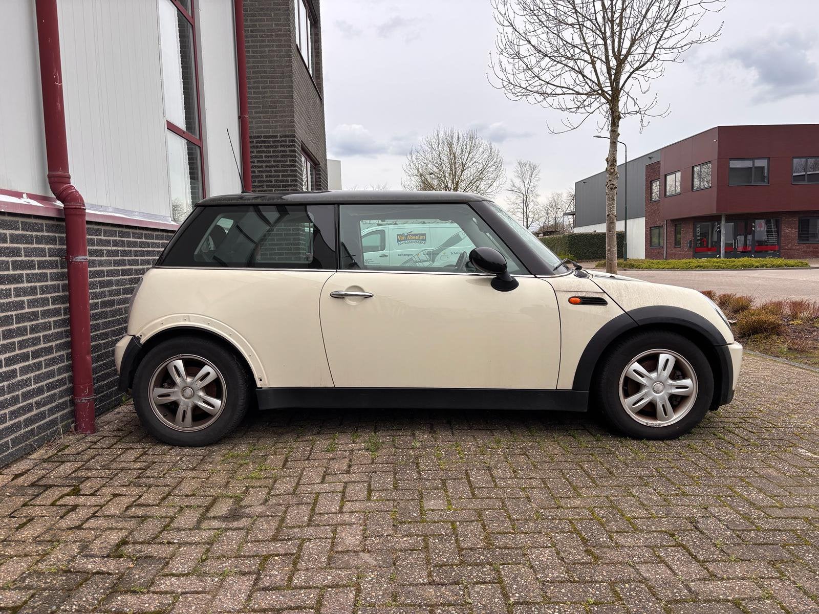 Mini 1.6 16V Cooper 2005 Wit, Voorwielaandrijving, 4 cilinders, 4 stoelen, Wit