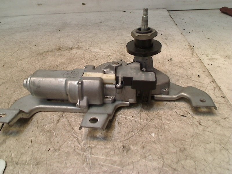 Ruitenwissermotor Achter Suzuki SX4 (EY/GY) (2006-06/..), Gebruikt, Suzuki Deutschland GmbH, Kontakt@suzuki.de, Suzuki-Allee 7, Bensheim 64625, , Duitsland