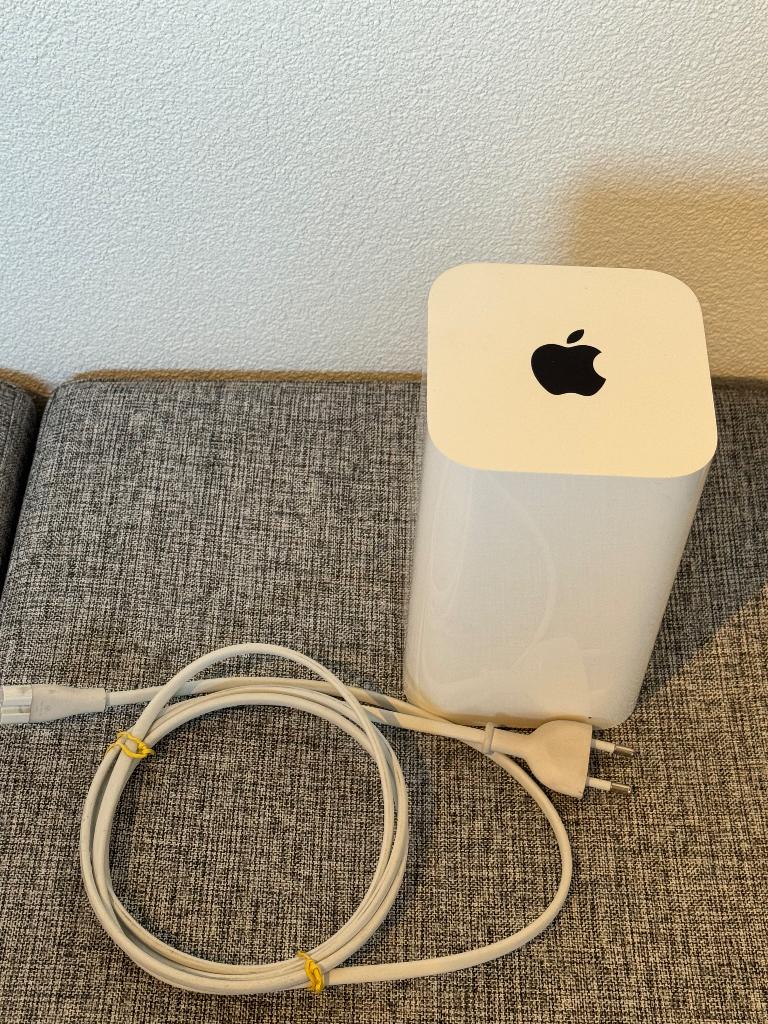 Apple TimeCapsule 2TB (A1470), Ophalen of Verzenden, Gebruikt, Router, Apple Time Capsule