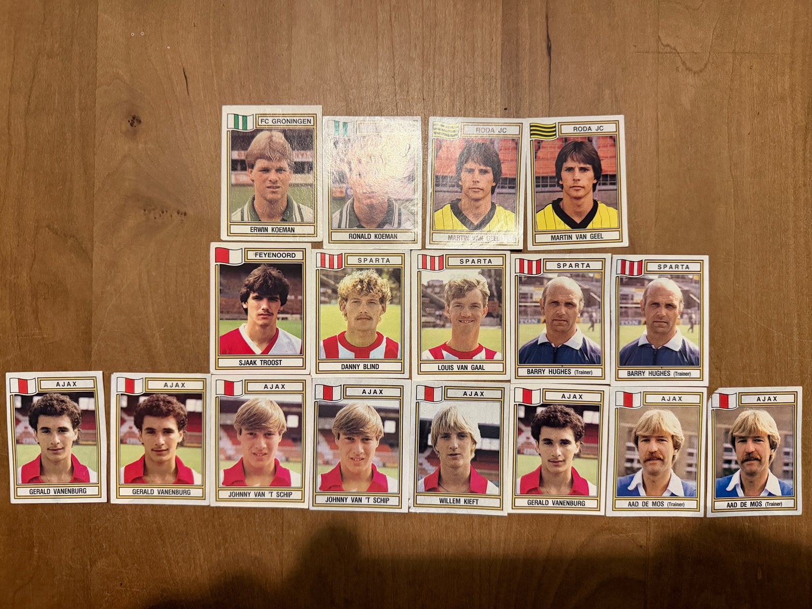 17 X Knip Panini Voetbal 83 Ajax Feyenoord Koeman Sparta, Ophalen of Verzenden, Gebruikt, Ajax, Poster, Plaatje of Sticker