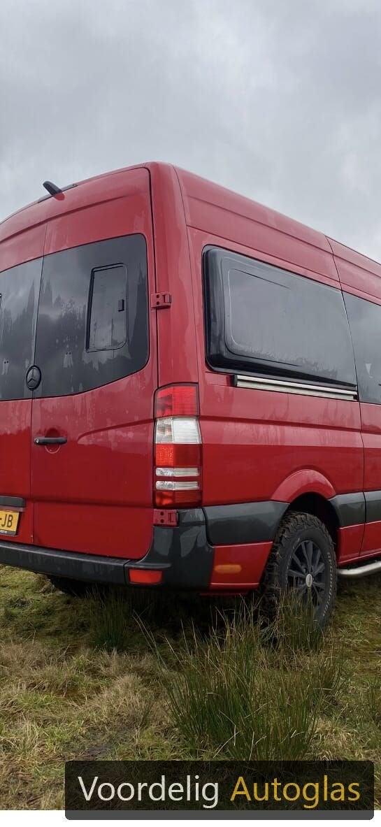 Schuifraam voor achterdeur Mercedes sprinter vanaf 2006, Ophalen, -, Nieuw, -