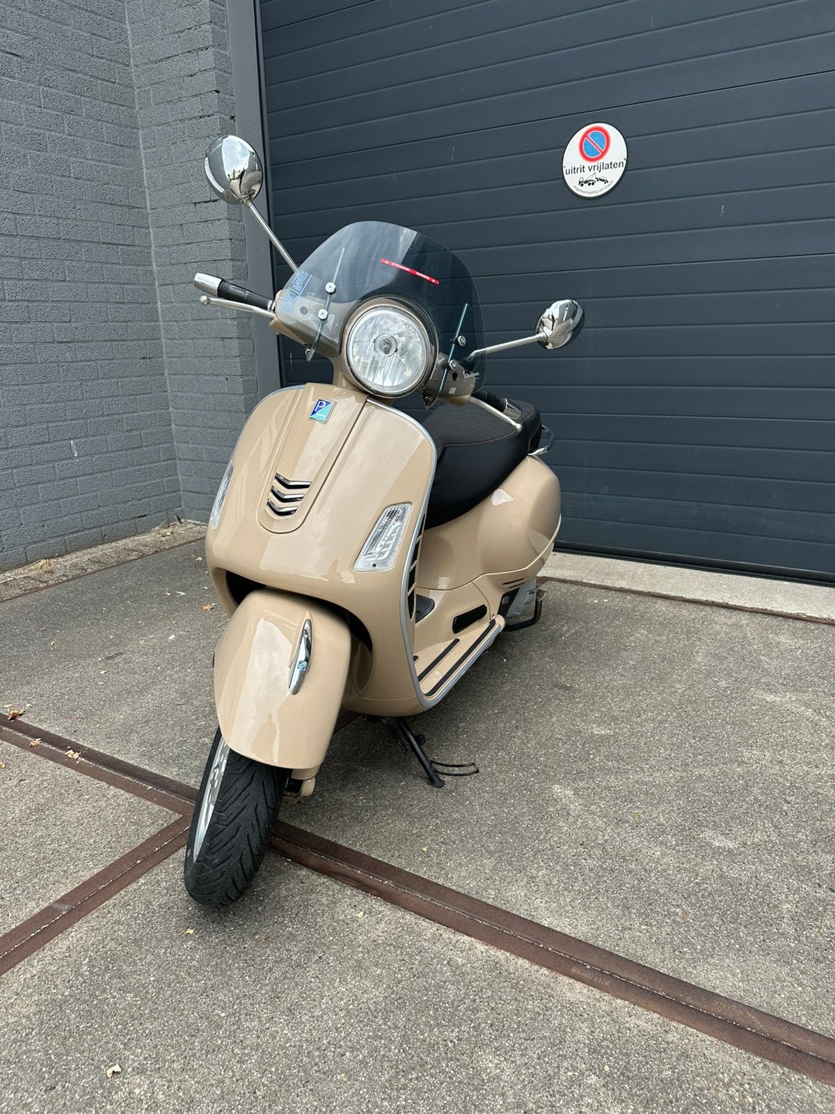 Vespa GTS 125 IGET 2017 9824KM A1, Particulier, Scooter