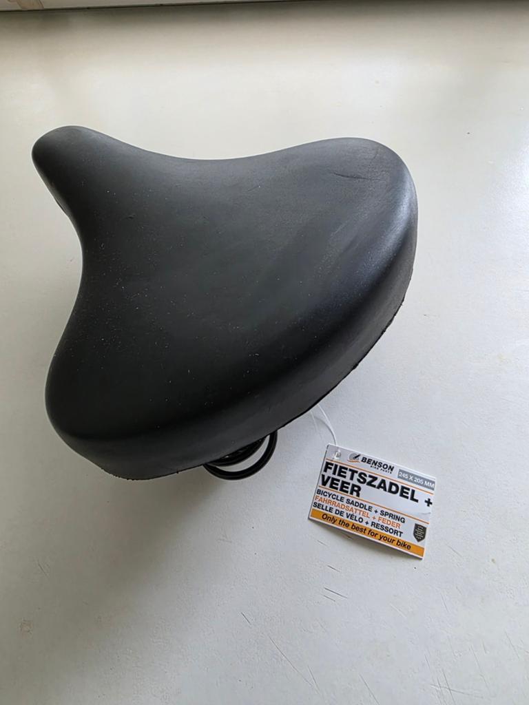Fietszadel met Veer - Comfortabel en Nieuw, Ophalen, Benson, Zadel, Nieuw