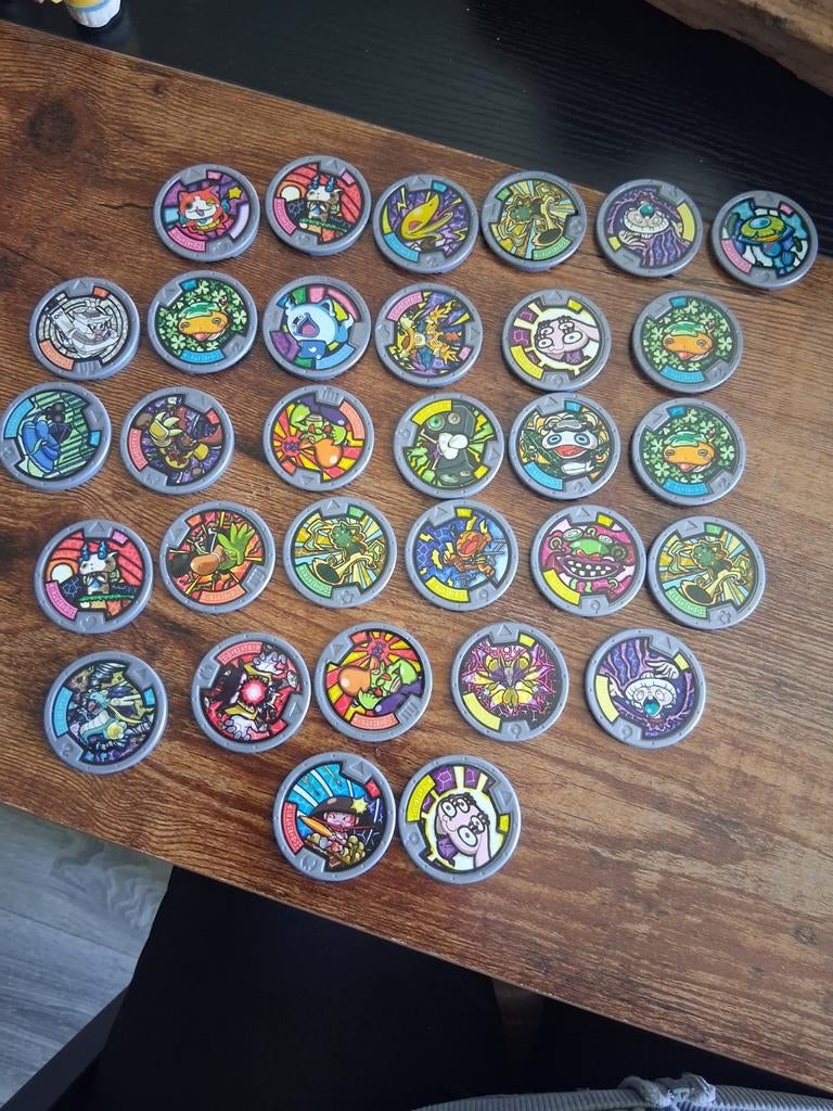 Grote collectie Yo-kai Watch medailles 31 stuks, Ophalen of Verzenden, Gebruikt