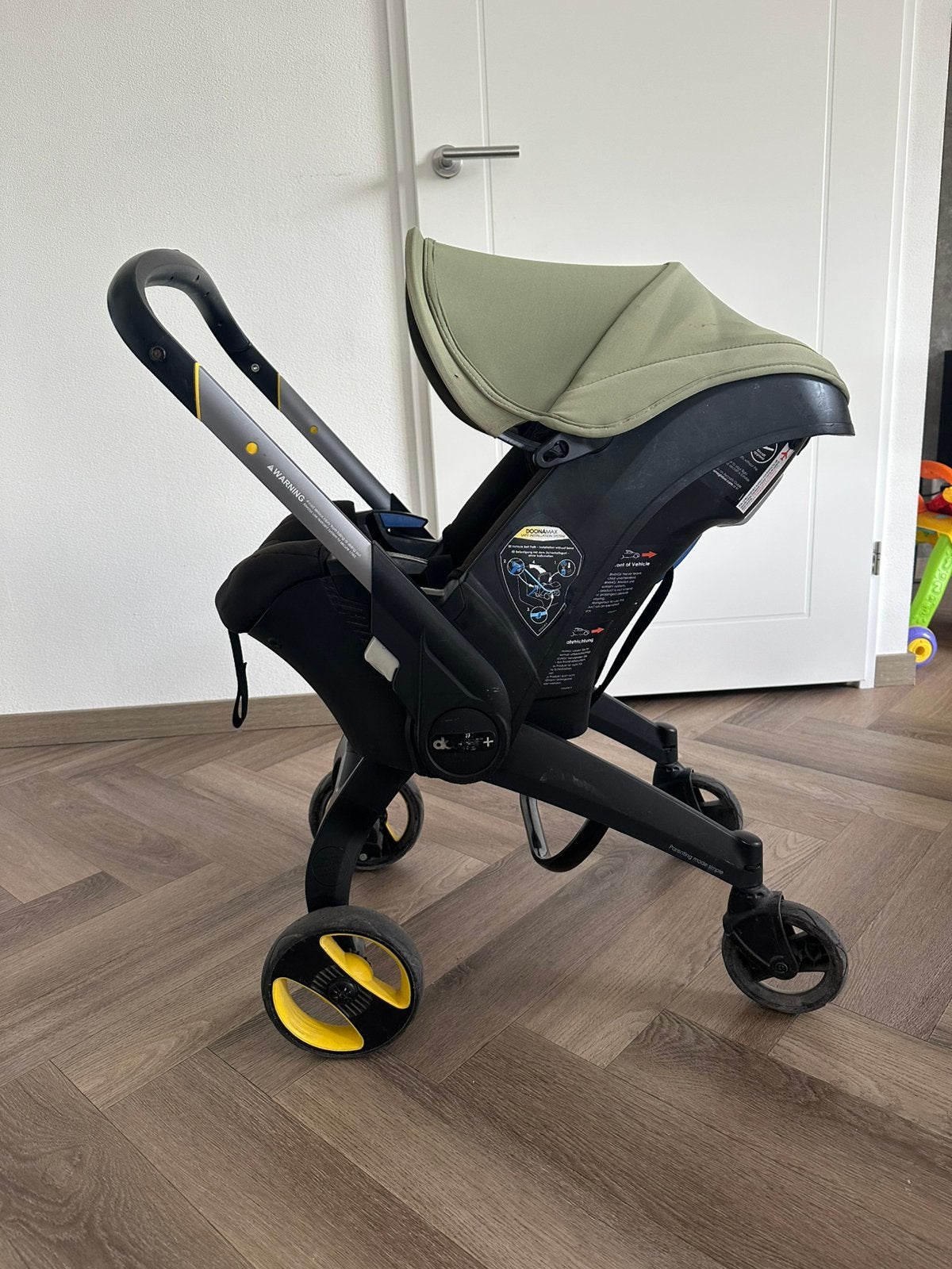 Doona kinderwagen / autostoel, Ophalen, Gebruikt