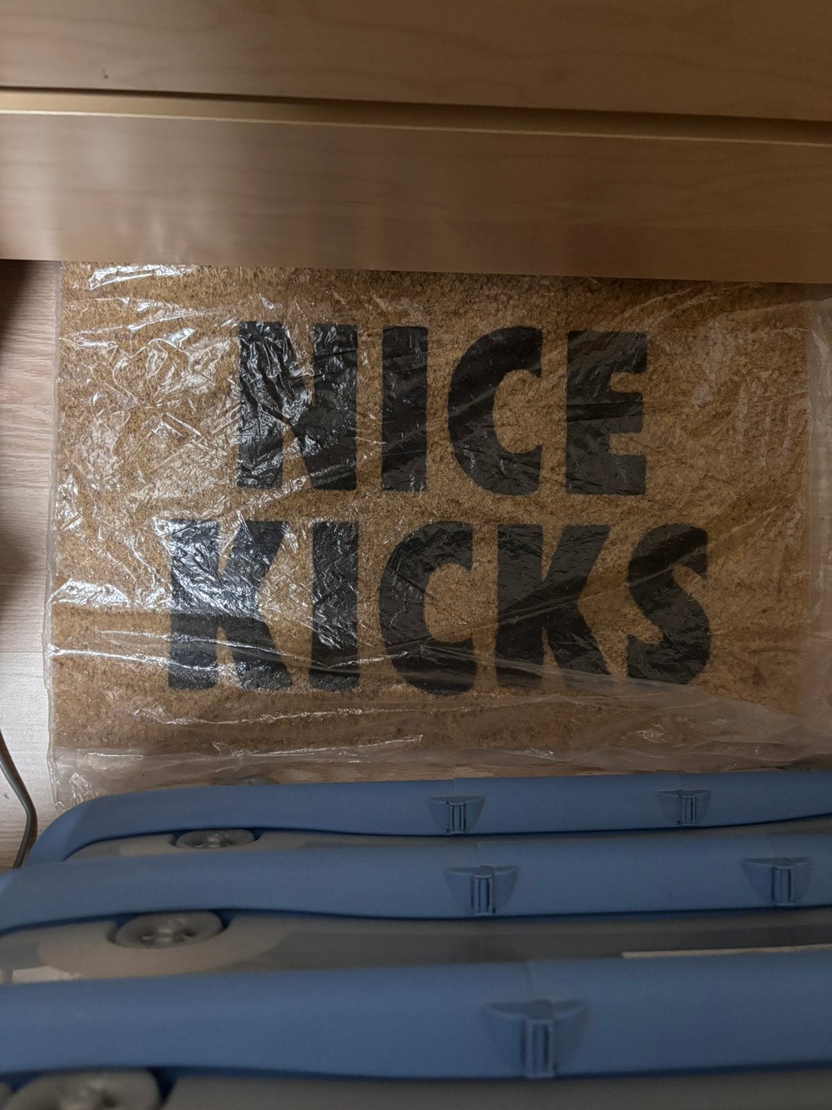 Deur mat nice kicks nieuw, Dieren en Toebehoren, Bijen