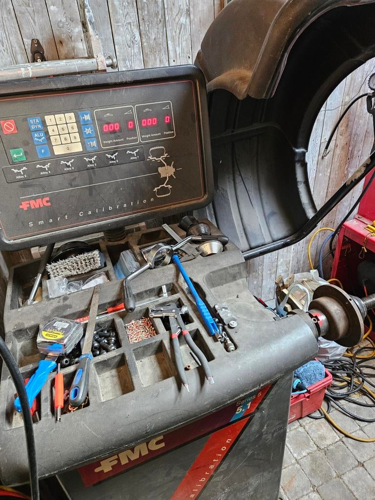 FMC Smart Calibration Bandenbalanceermachine., Auto diversen, Autogereedschap, Ophalen, Gebruikt