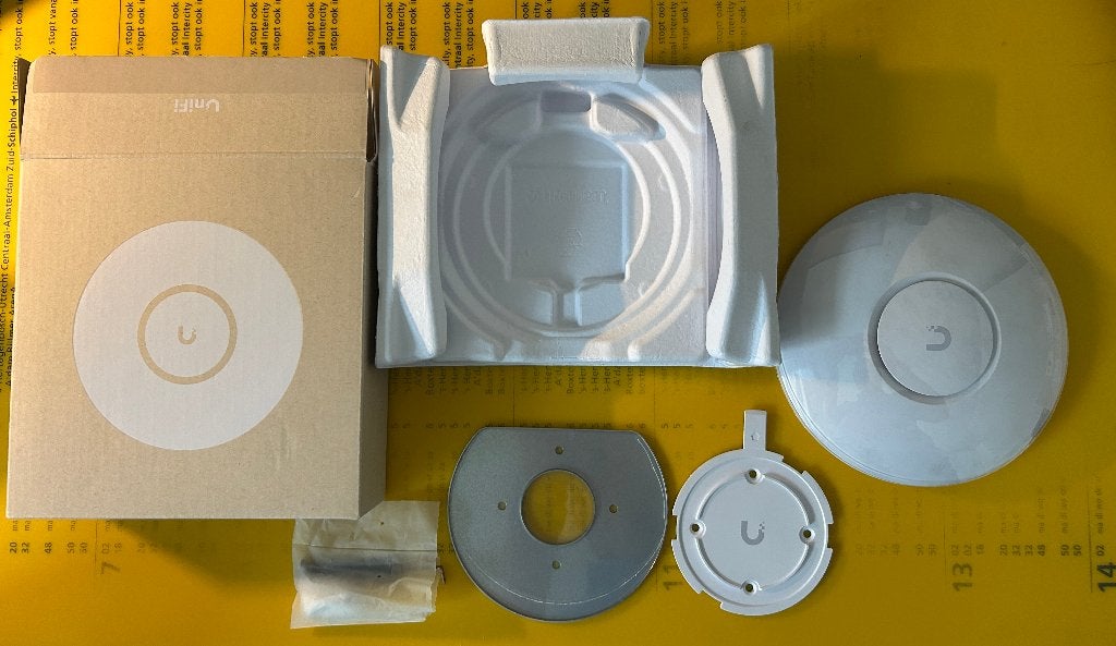2x Ubiquiti UniFi U6+ Access Points, Computers en Software, Accesspoints, Zo goed als nieuw, Ophalen of Verzenden