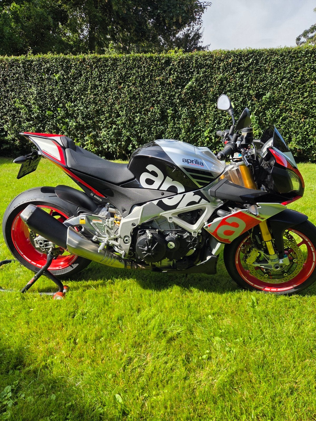 Aprilia Tuono V4 APRC in nieuwstaat, Sportuitlaat, Occasion, 4 cilinders, Particulier