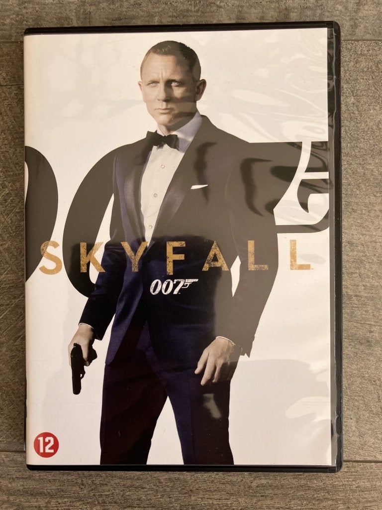 Skyfall, Vanaf 12 jaar, Ophalen of Verzenden, Zo goed als nieuw, Actie