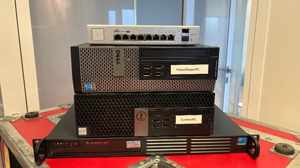 Dell Optiplex PC’s + Supermicro server + UniFi switch, Computers en Software, Serverkasten, Ophalen of Verzenden, Zo goed als nieuw