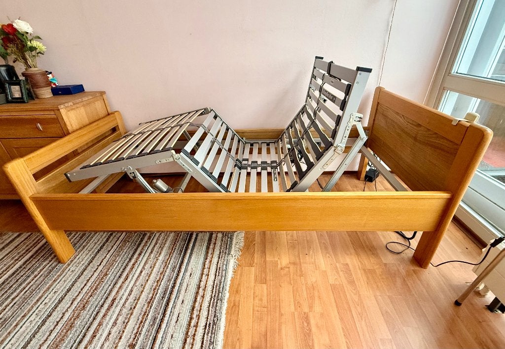 Elektrisch Seniorenbed Eénpersoons + Matras en Dekbed, Ophalen, 90 cm, Eenpersoons, Beige