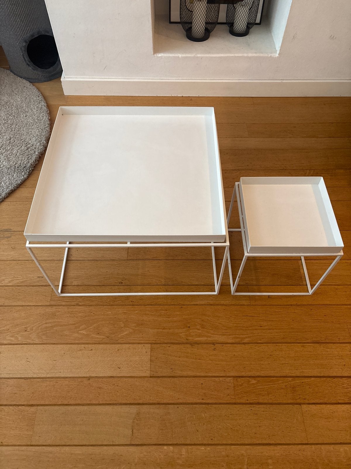 HAY design bijzettafels wit in twee maten, Ophalen, Minder dan 45 cm, Gebruikt, Metaal of Aluminium