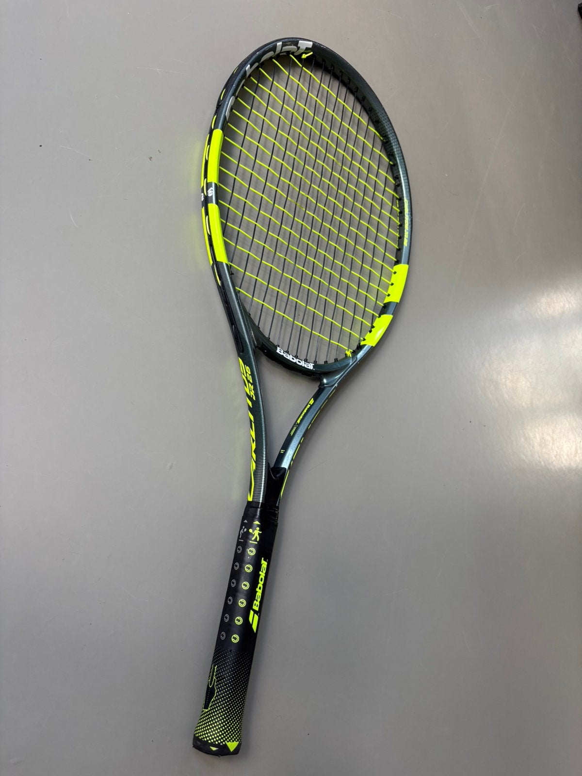 Babolat Aero JR 26 junior tennisracket – zo goed als nieuw, Sport en Fitness, Ophalen, Zo goed als nieuw, Racket, Babolat