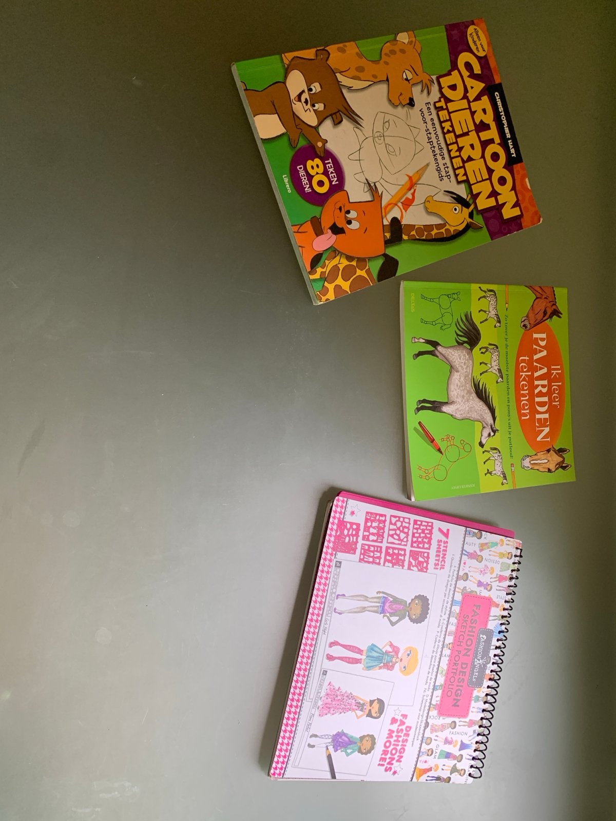 Gratis Tekenen Cartoon Dieren, Paarden, Fashion, Ophalen, Gebruikt, Boek of Gids