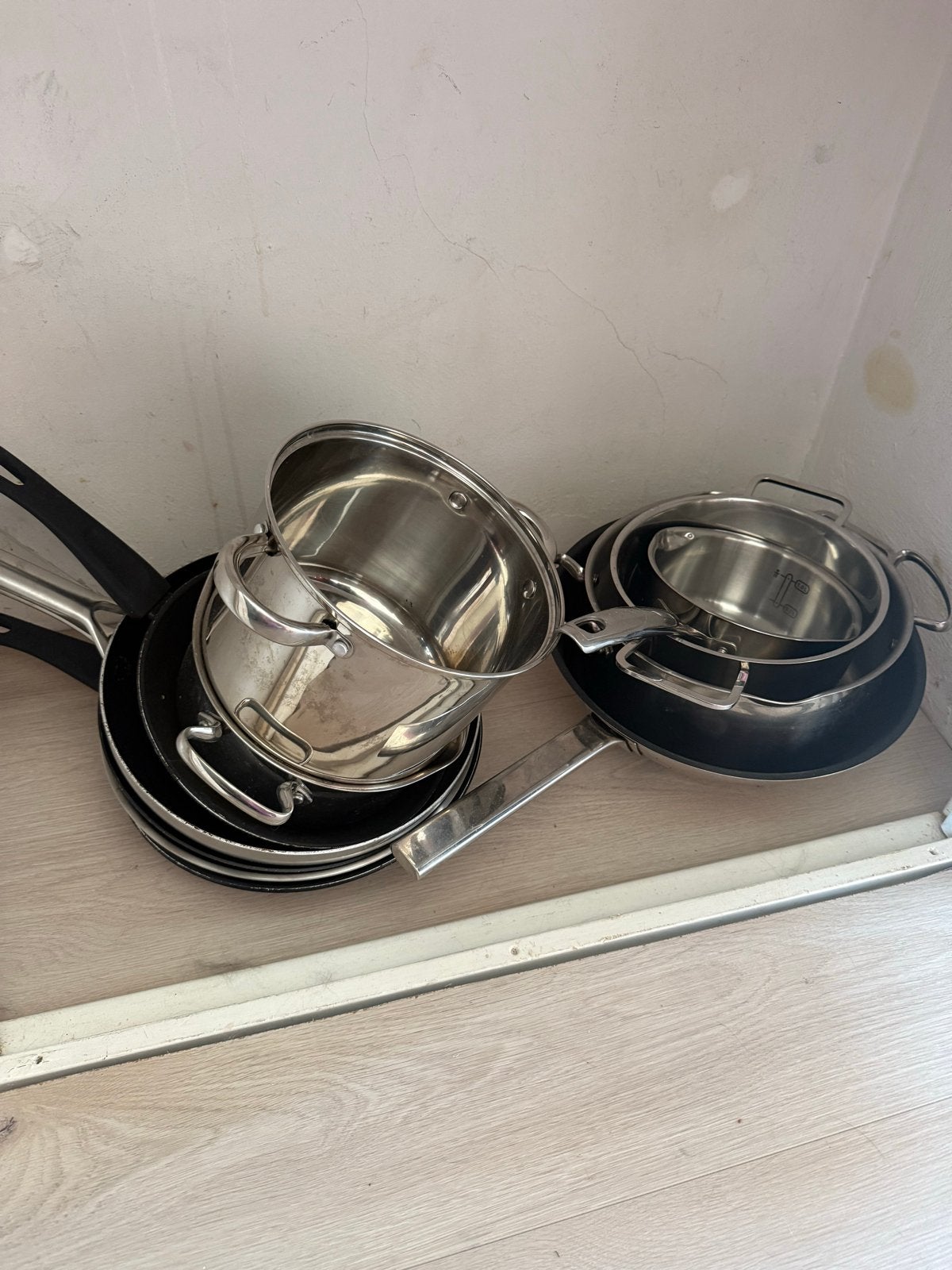 Diverse pannen in prima staat, Ophalen, Zo goed als nieuw, Rvs, Koekenpan