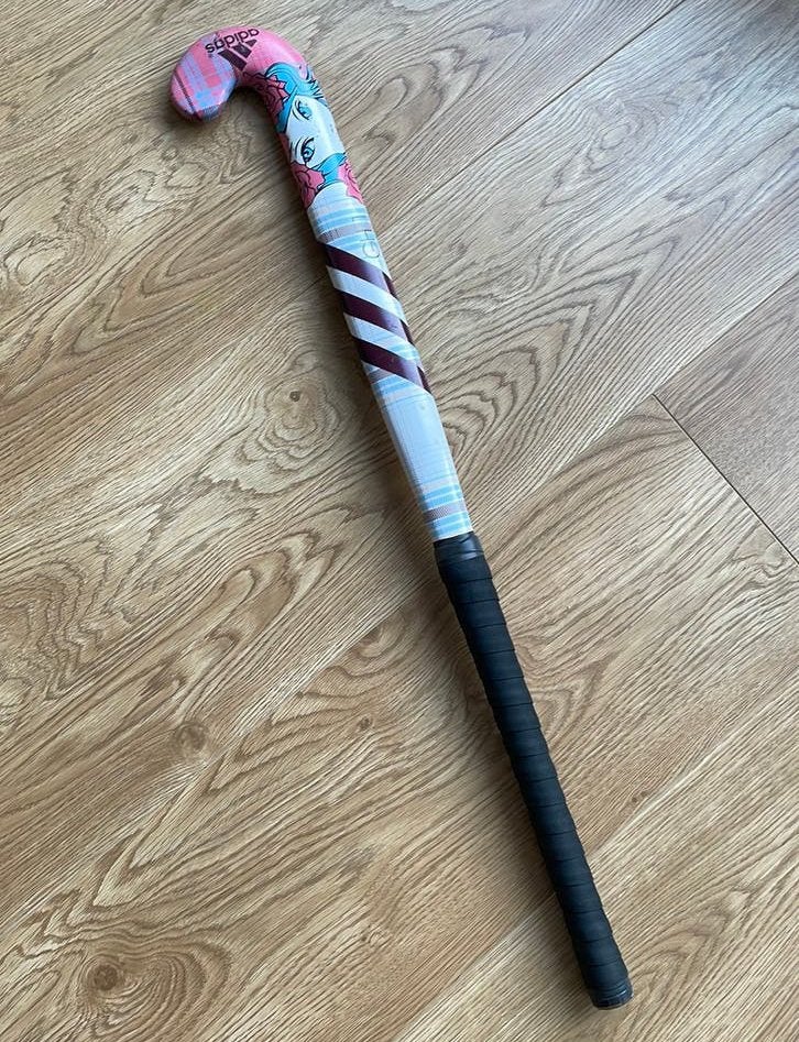 Mooie adidas GH1 kunststof stick 32 inch, Sport en Fitness, Hockey, Ophalen of Verzenden, Gebruikt, Stick