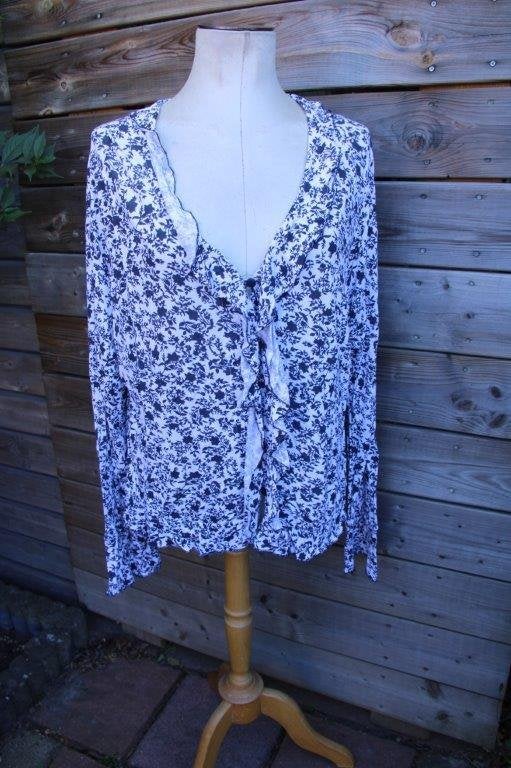 Vestje wit/ grijs Ultimate Mik's mt XXl dun Vaste prijs, Wit, Maat 46/48 (XL) of groter, Ophalen of Verzenden, Zo goed als nieuw