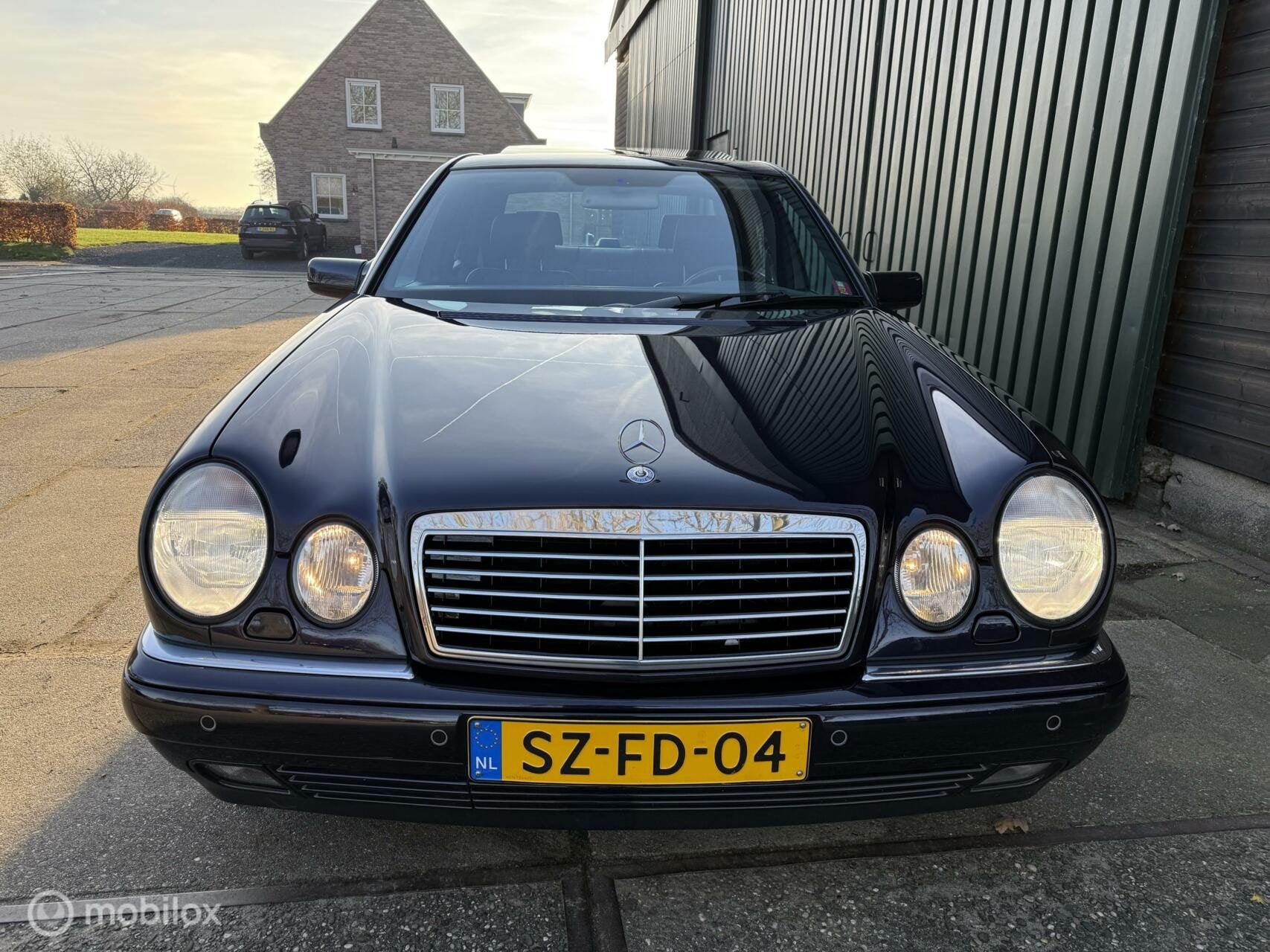 Mercedes-Benz E300 TD Avantgarde + voll.historie, foto 2