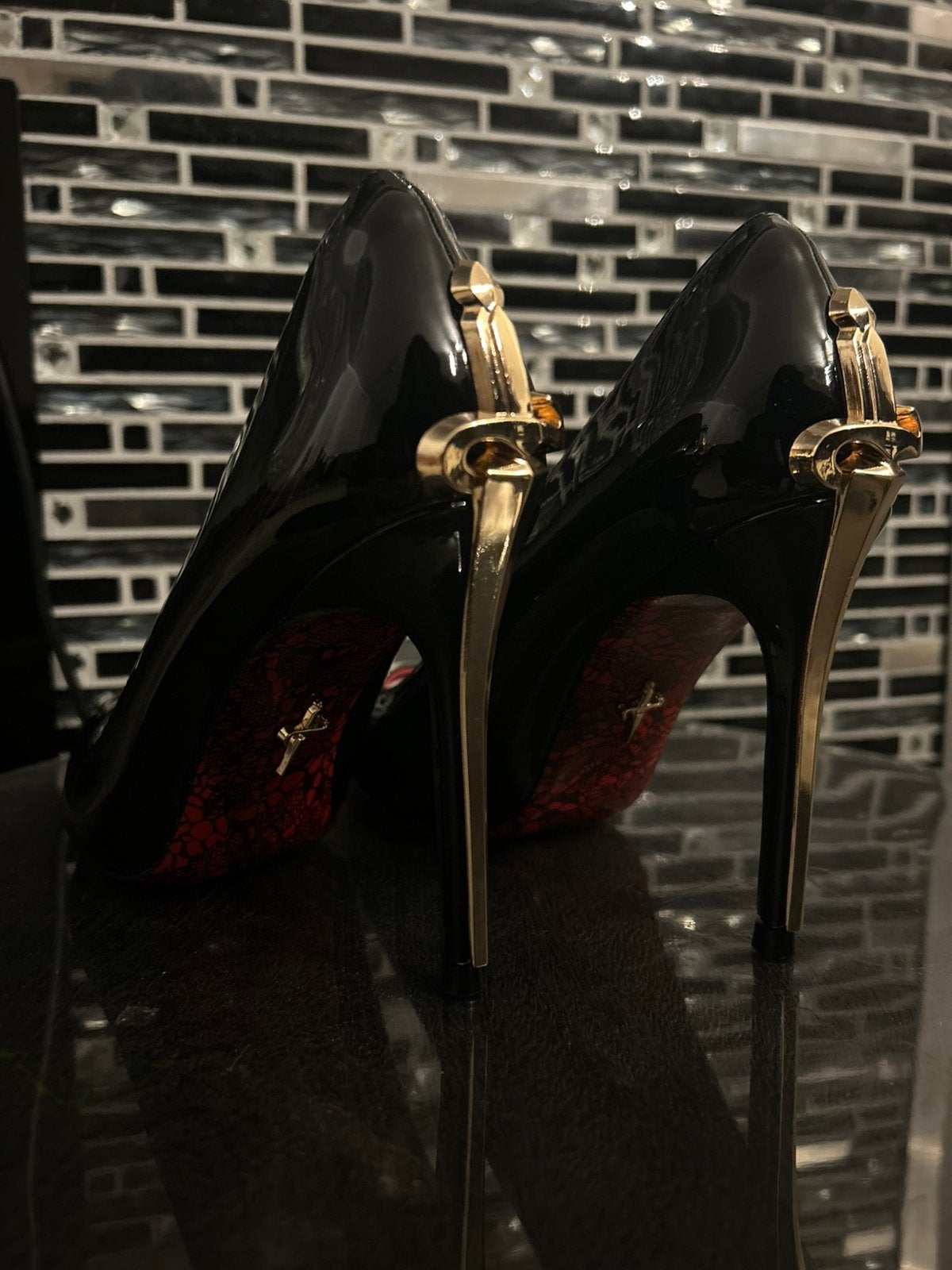 Hak met gouden zwaard, Verzenden, Zwart, Nieuw, Schoenen met hoge hakken